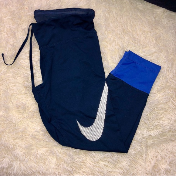 Nike Pants - Nike Crop Leggings